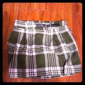 Skirt w/ built in shorts